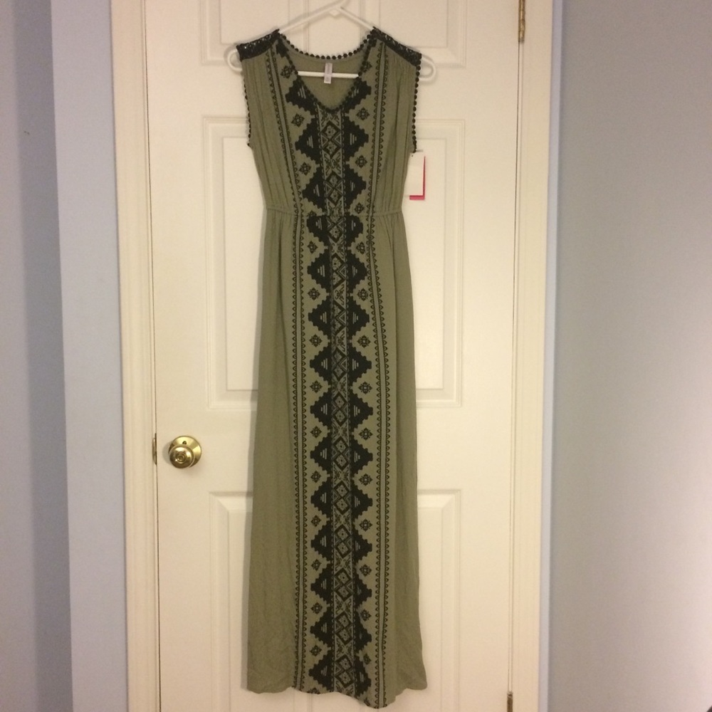Xhilaration Olive Green Maxi Dress Size XS NWT
